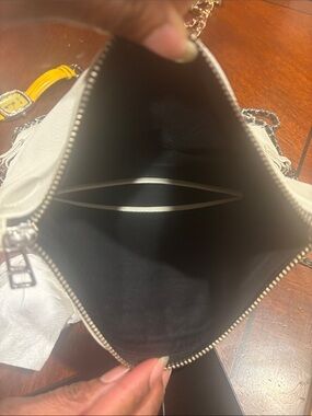 Women’s Cream Shoulder Bag – Classic, Versatile Style